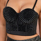 Soutien-gorge à clous noirs